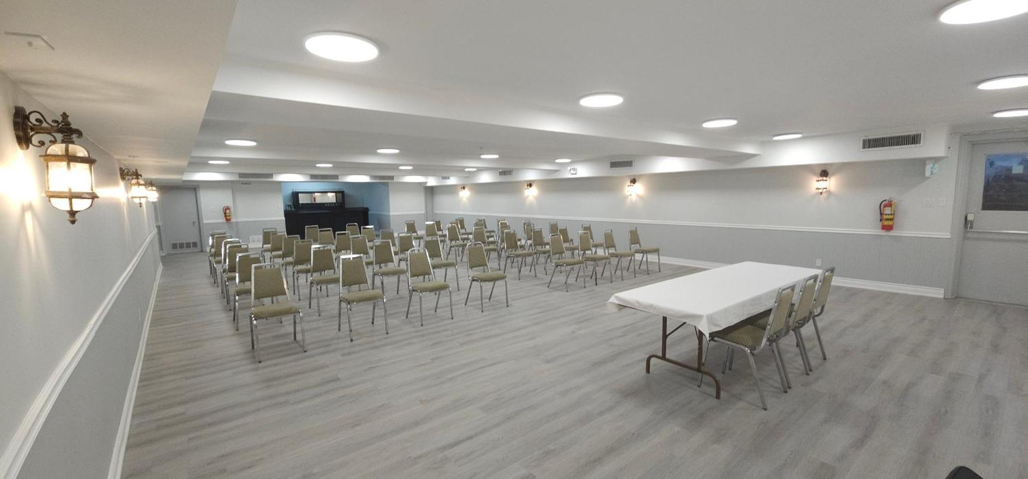 Super 8 By Wyndham Kirkland Lake Экстерьер фото