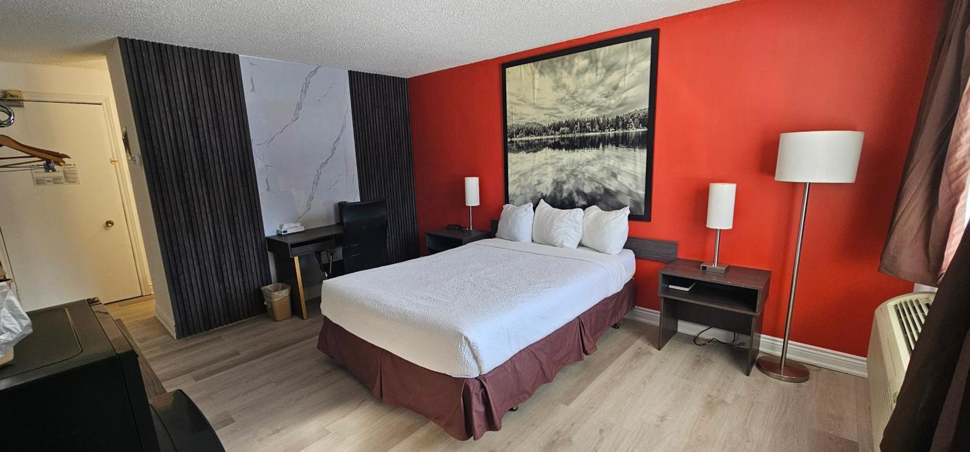 Super 8 By Wyndham Kirkland Lake Экстерьер фото