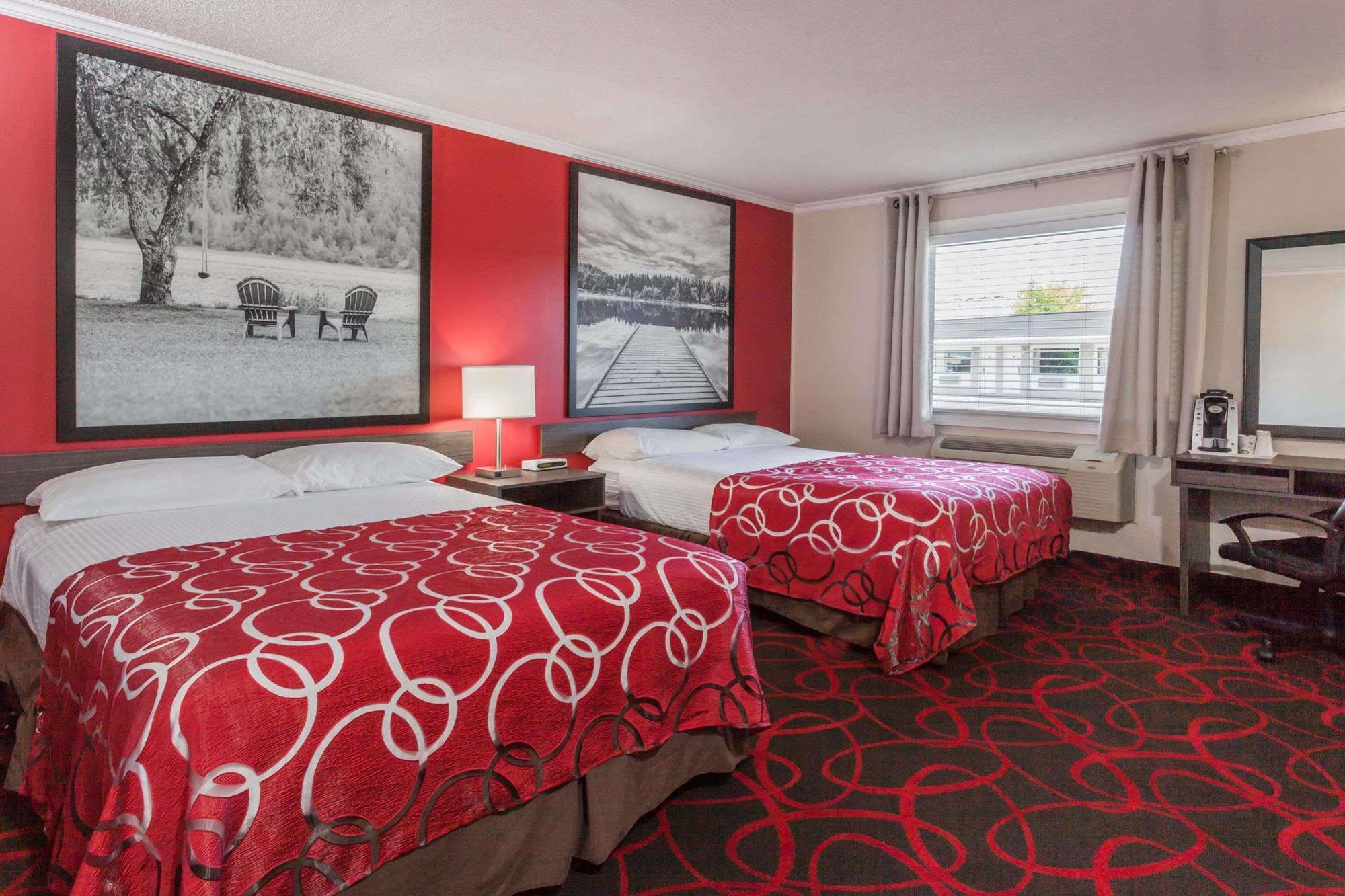 Super 8 By Wyndham Kirkland Lake Экстерьер фото