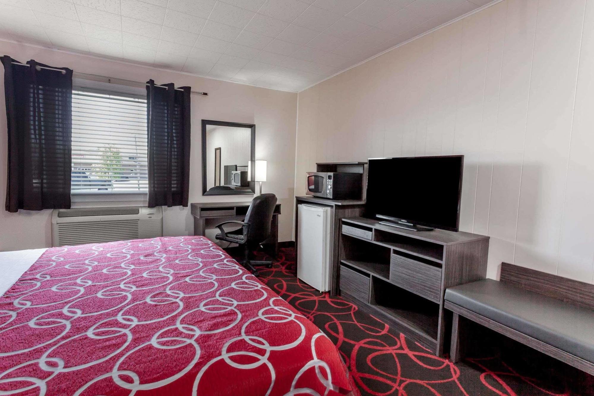 Super 8 By Wyndham Kirkland Lake Экстерьер фото